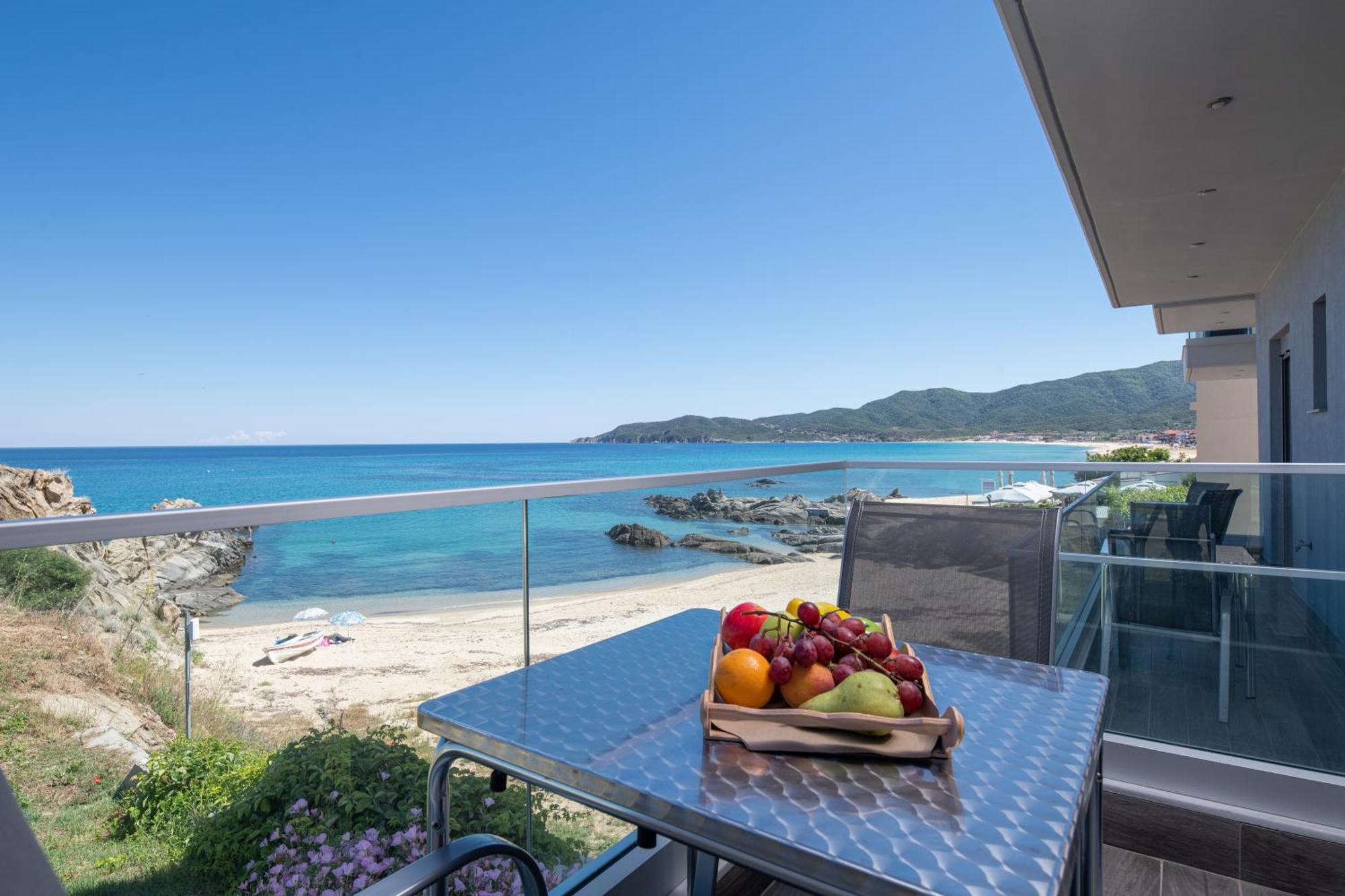 Almare Seaside Studios & Suites - Sarti Sithonia Экстерьер фото