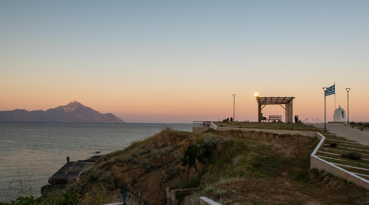 Almare Seaside Studios & Suites - Sarti Sithonia Экстерьер фото
